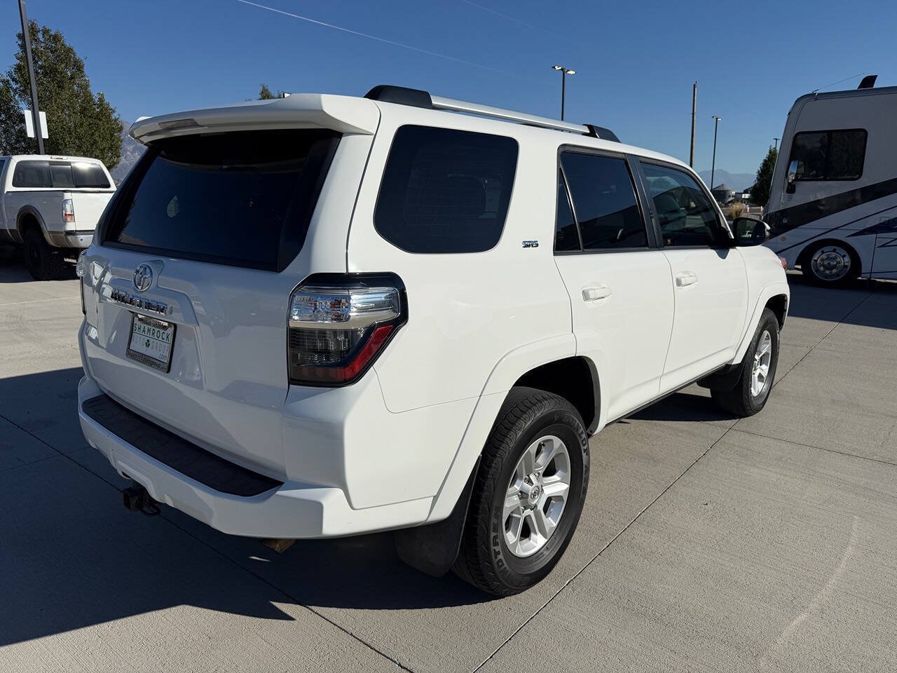 Used 2019 Toyota 4Runner SR5 Premium AWD/4WD image 3