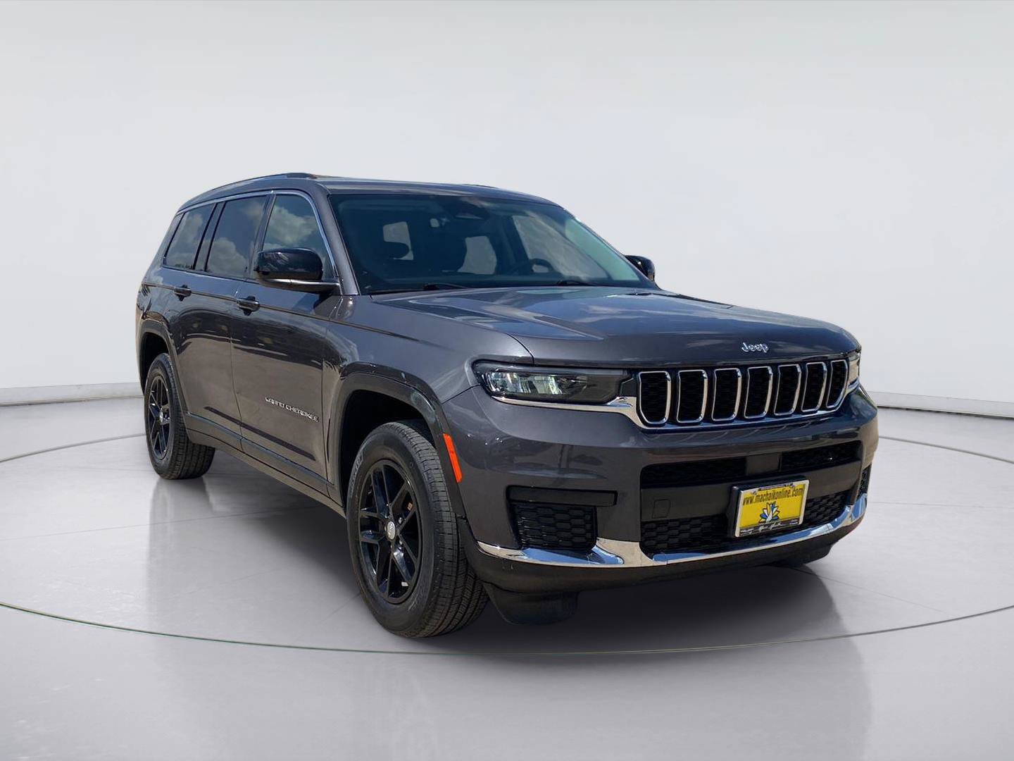 Used 2023 Jeep Grand Cherokee L Laredo AWD/4WD image 7