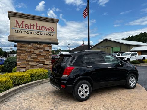 Used 2019 Chevrolet Trax LT w/ LT Convenience Package AWD/4WD image 5