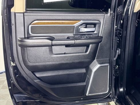 Used 2022 RAM 3500 Laramie AWD/4WD image 19