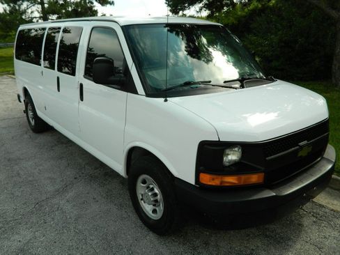 Used 2014 Chevrolet Express 3500 LS w/ Cold Climate Package RWD image 3