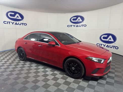 Used 2019 Mercedes-Benz A 220 image 1