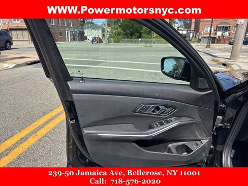 Used 2021 BMW 330i xDrive Sedan w/ Convenience Package image 27