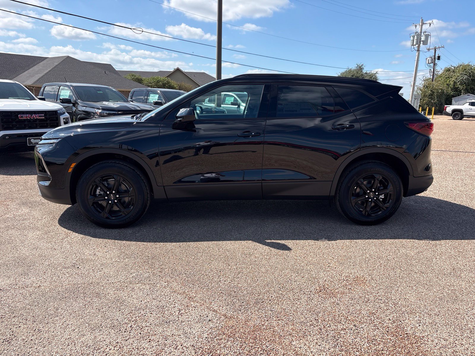 New 2026 Chevrolet Blazer LT w/ Midnight/Sport Edition FWD image 2