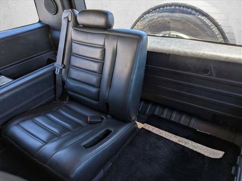 Used 2005 HUMMER H2 w/ Preferred Equipment Group AWD/4WD image 17