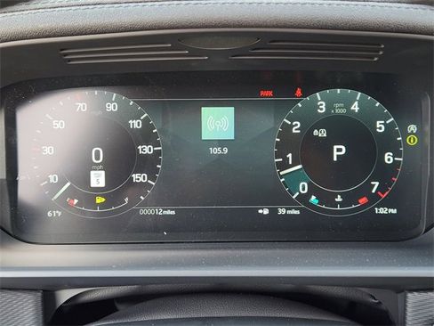 New 2026 Land Rover Discovery Limited Edition image 11