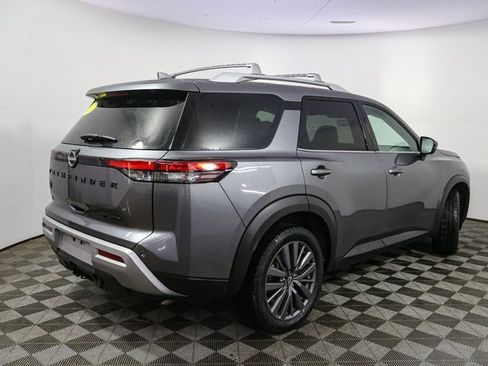 Used 2023 Nissan Pathfinder SL w/ SL Premium Package image 12