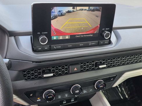 Used 2023 Honda Accord EX image 9