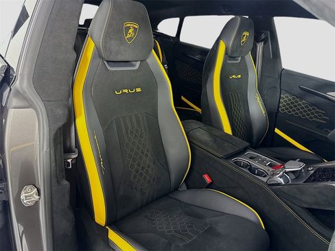Used 2024 Lamborghini Urus Performante image 30