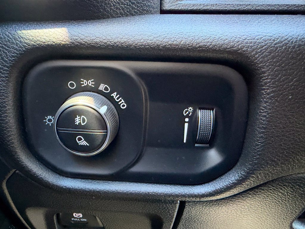 Used 2025 RAM 1500 Big Horn AWD/4WD image 29