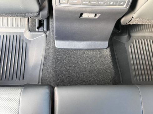 Used 2024 Lexus GX 550 image 41