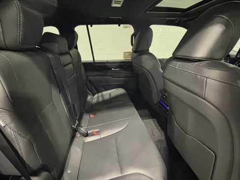 New 2026 Lexus LX 600 4WD w/ Luxury Package image 39