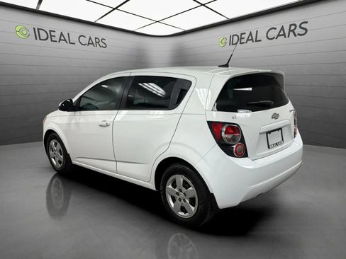 Used 2014 Chevrolet Sonic LS FWD image 7