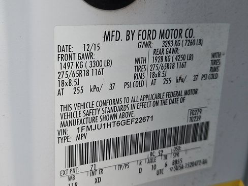 Used 2016 Ford Expedition XLT w/ Equipment Group 202A RWD image 26