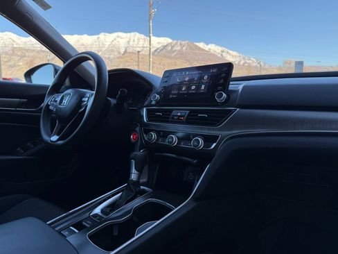 Used 2021 Honda Accord LX image 13