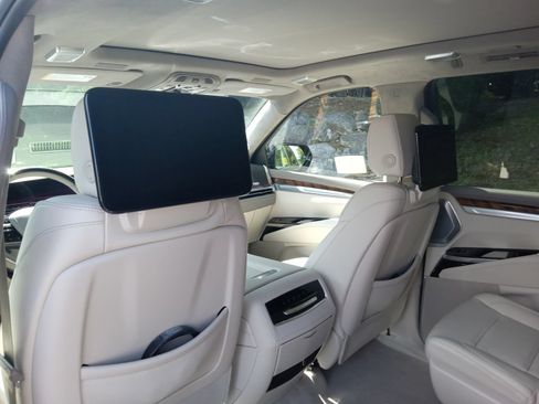 Used 2026 Cadillac Escalade Platinum Sport AWD/4WD image 27