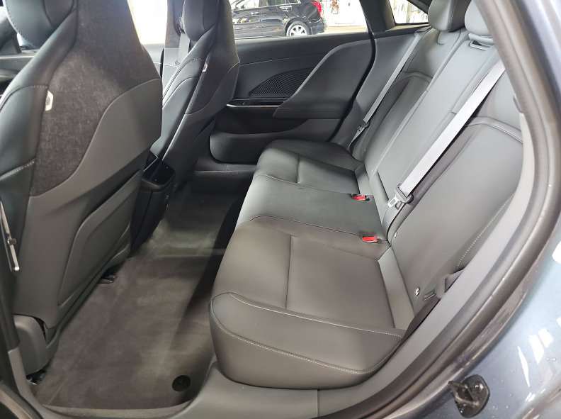 Used 2024 Lucid Air Pure RWD image 6