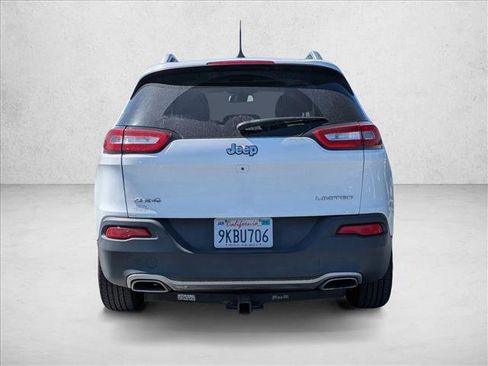 Used 2016 Jeep Cherokee Limited AWD/4WD image 6