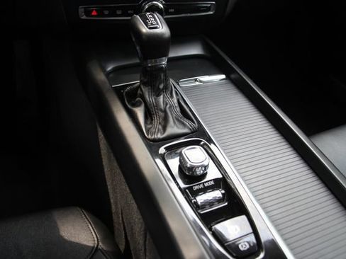Used 2020 Volvo S60 T5 Momentum FWD image 29