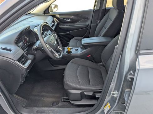 Used 2024 GMC Terrain SLE AWD/4WD image 2