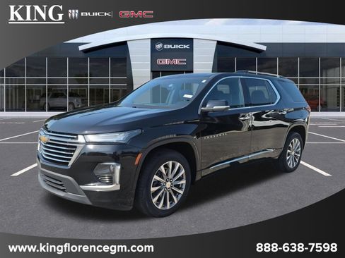 Certified 2023 Chevrolet Traverse Premier FWD image 1
