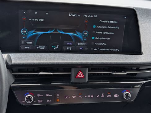Certified 2023 Kia EV6 Wind w/ Wind Technology Package AWD/4WD image 23
