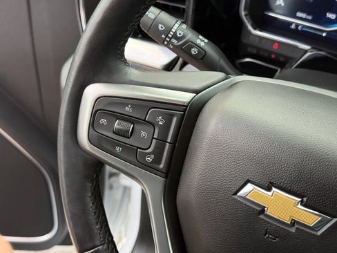 Used 2022 Chevrolet Silverado 1500 LT RWD image 12
