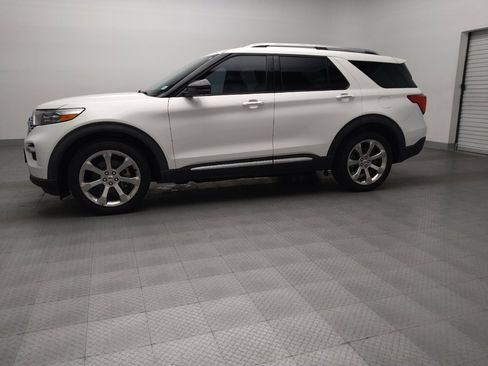 Used 2020 Ford Explorer Platinum w/ Premium Technology Package AWD/4WD image 2
