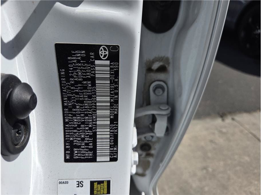 Used 2023 Toyota Corolla LE FWD image 14