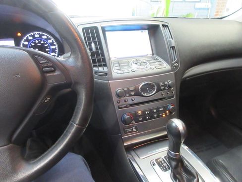 Used 2011 INFINITI G37 x Sedan w/ Premium Pkg AWD/4WD image 31