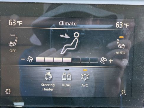 Used 2022 INFINITI Q50 Luxe w/ Cargo Package image 30