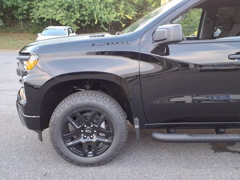 New 2026 Chevrolet Silverado 1500 Custom w/ Turbomax Blackout Package AWD/4WD image 7