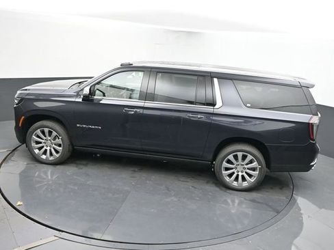 New 2026 Chevrolet Suburban Premier image 46