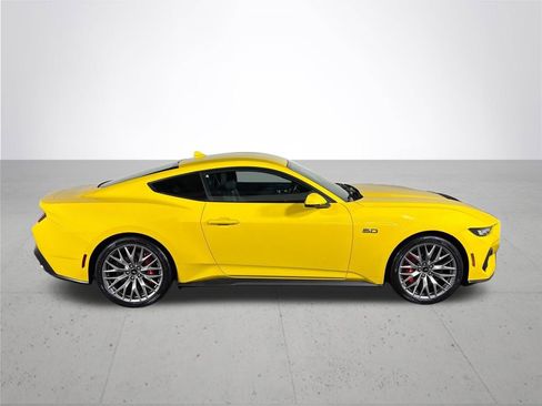 Used 2024 Ford Mustang GT Premium RWD image 6