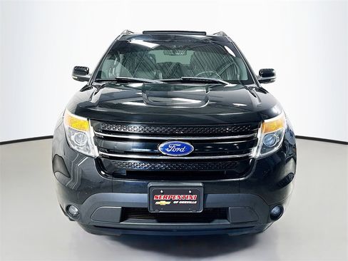 Used 2012 Ford Explorer XLT image 4