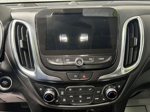 Used 2023 Chevrolet Equinox Premier image 8