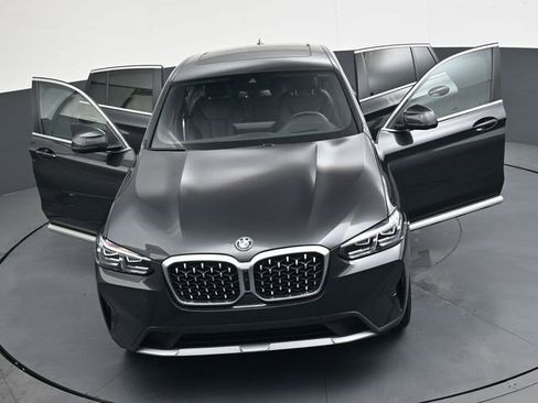 Used 2025 BMW X4 xDrive30i AWD/4WD image 39