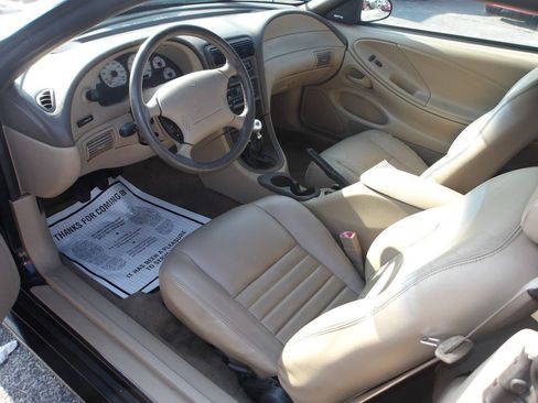 Used 1999 Ford Mustang Cobra RWD image 10