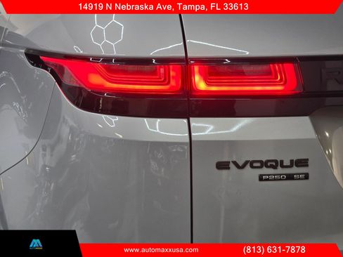 Used 2020 Land Rover Range Rover Evoque SE AWD/4WD image 11