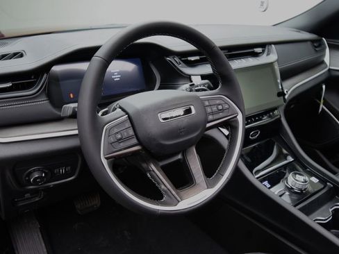 New 2026 Jeep Grand Cherokee L Limited image 22