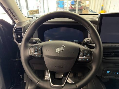 Used 2025 Ford Bronco Sport Badlands AWD/4WD image 19