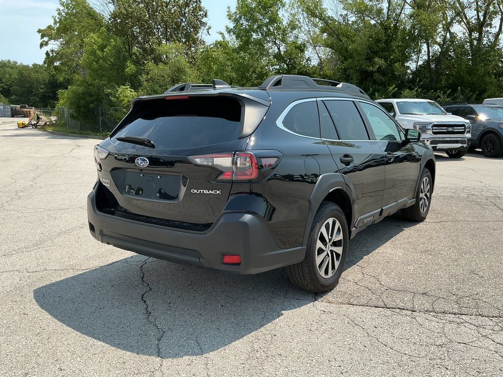 Used 2023 Subaru Outback Premium AWD/4WD image 5