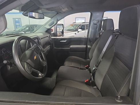 Used 2023 Chevrolet Silverado 2500 Custom w/ Custom Convenience Package AWD/4WD image 7