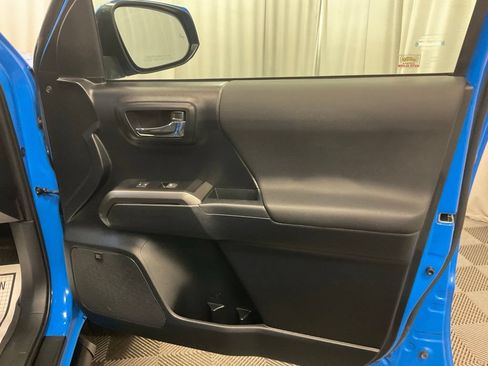Used 2019 Toyota Tacoma TRD Pro AWD/4WD image 27