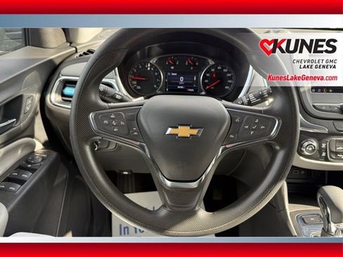 Used 2023 Chevrolet Equinox LT image 32