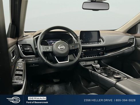 Used 2023 Nissan Rogue SL AWD/4WD image 17