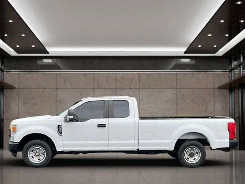 Used 2020 Ford F250 XL w/ Power Equipment Group image 2