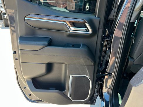 Used 2024 GMC Sierra 1500 Elevation RWD image 19