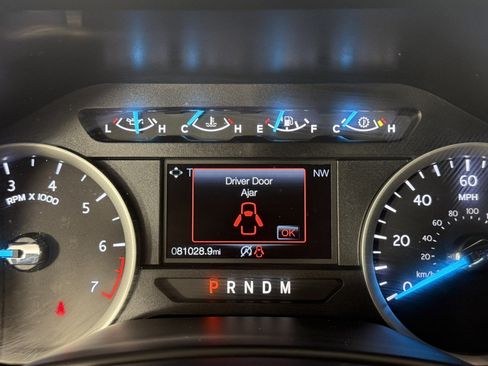 Used 2018 Ford Expedition XLT AWD/4WD image 19