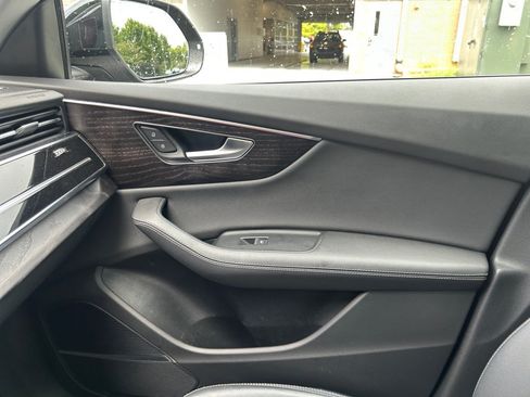 Certified 2023 Audi Q8 Premium Plus AWD/4WD image 31